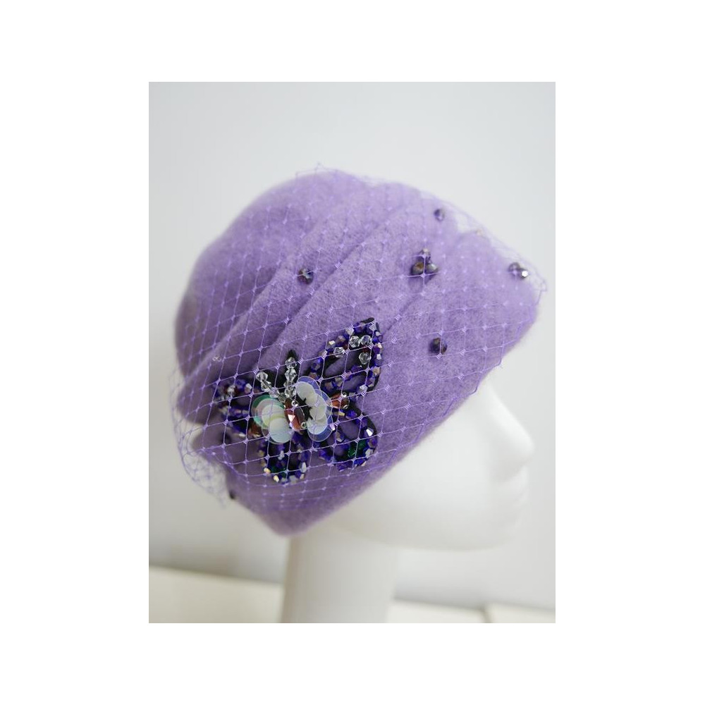 Liliowy toczek czapka dzianina wełniana
