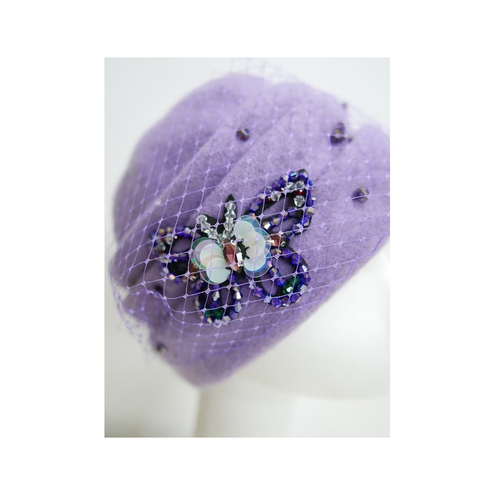 Liliowy toczek czapka dzianina wełniana