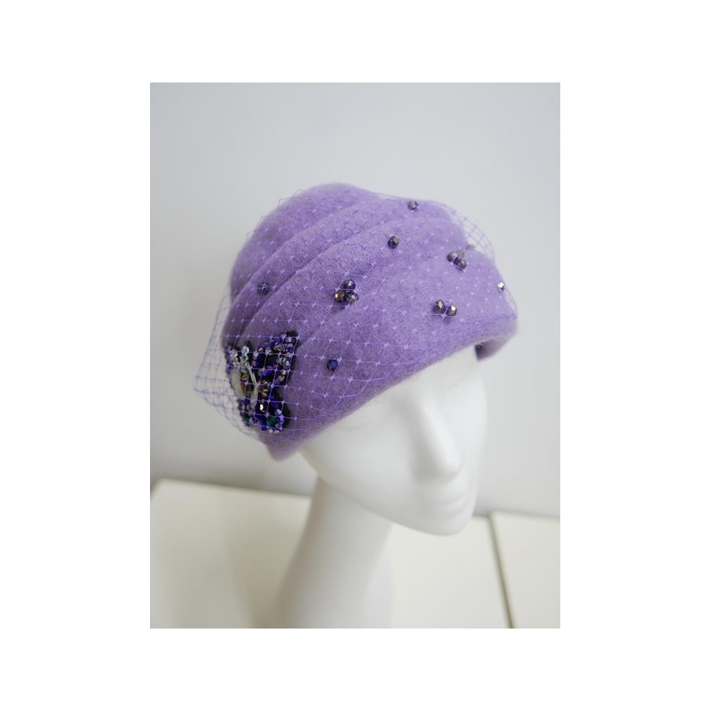 Liliowy toczek czapka dzianina wełniana