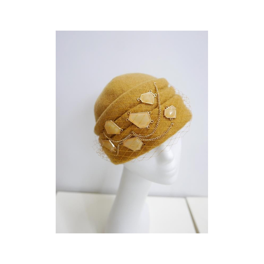 Miodowy toczek czapka dzianina wełniana