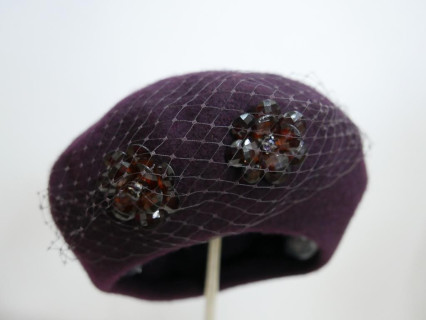 Bakłażan beret dzianina wełna z woalką