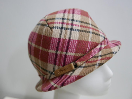 Krata różowo beżowa kapelusz tkanina do 58 cm- regulowany