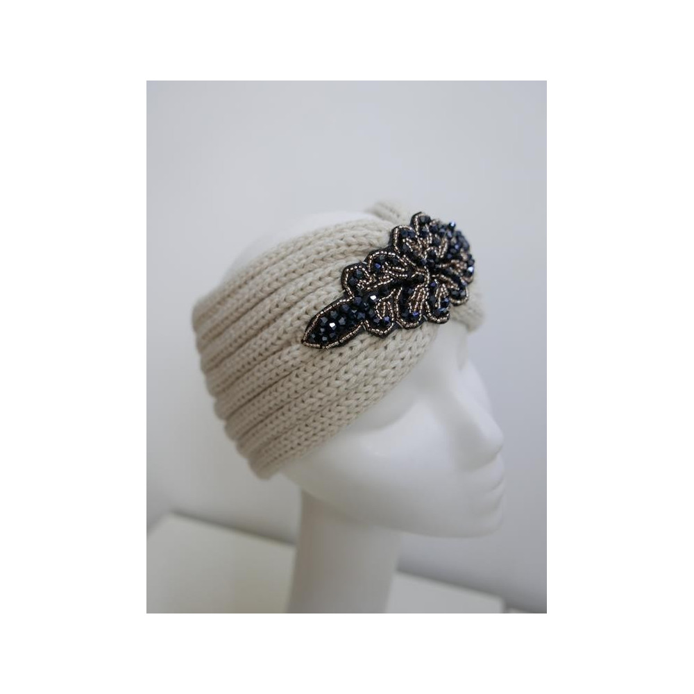 Beżowa opaska wełniana z kamieniami