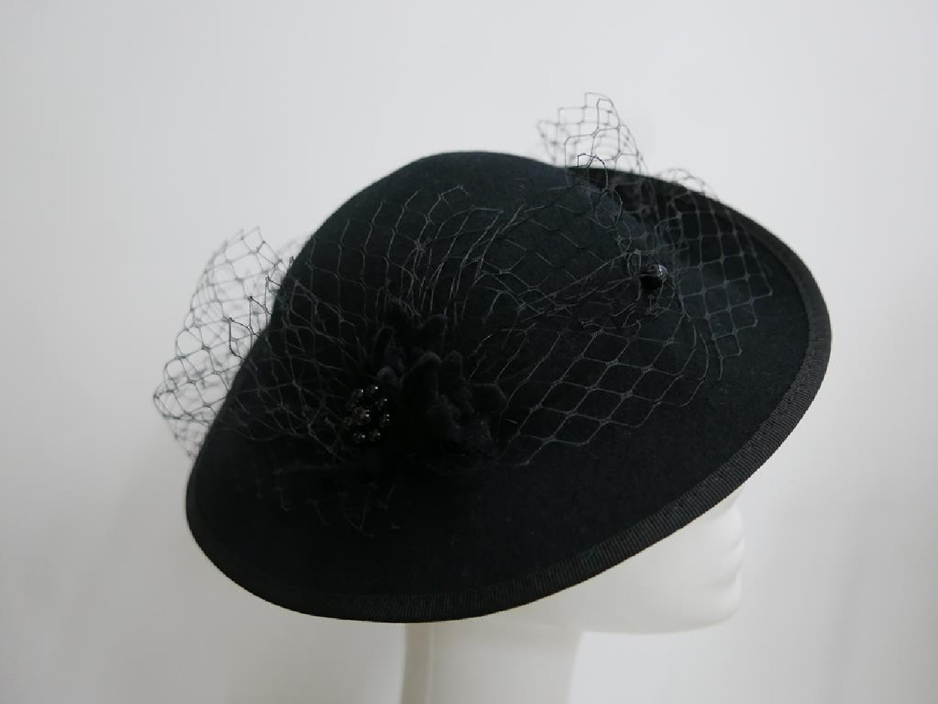 Apolonia czarny kapelusz dysk filc wełna