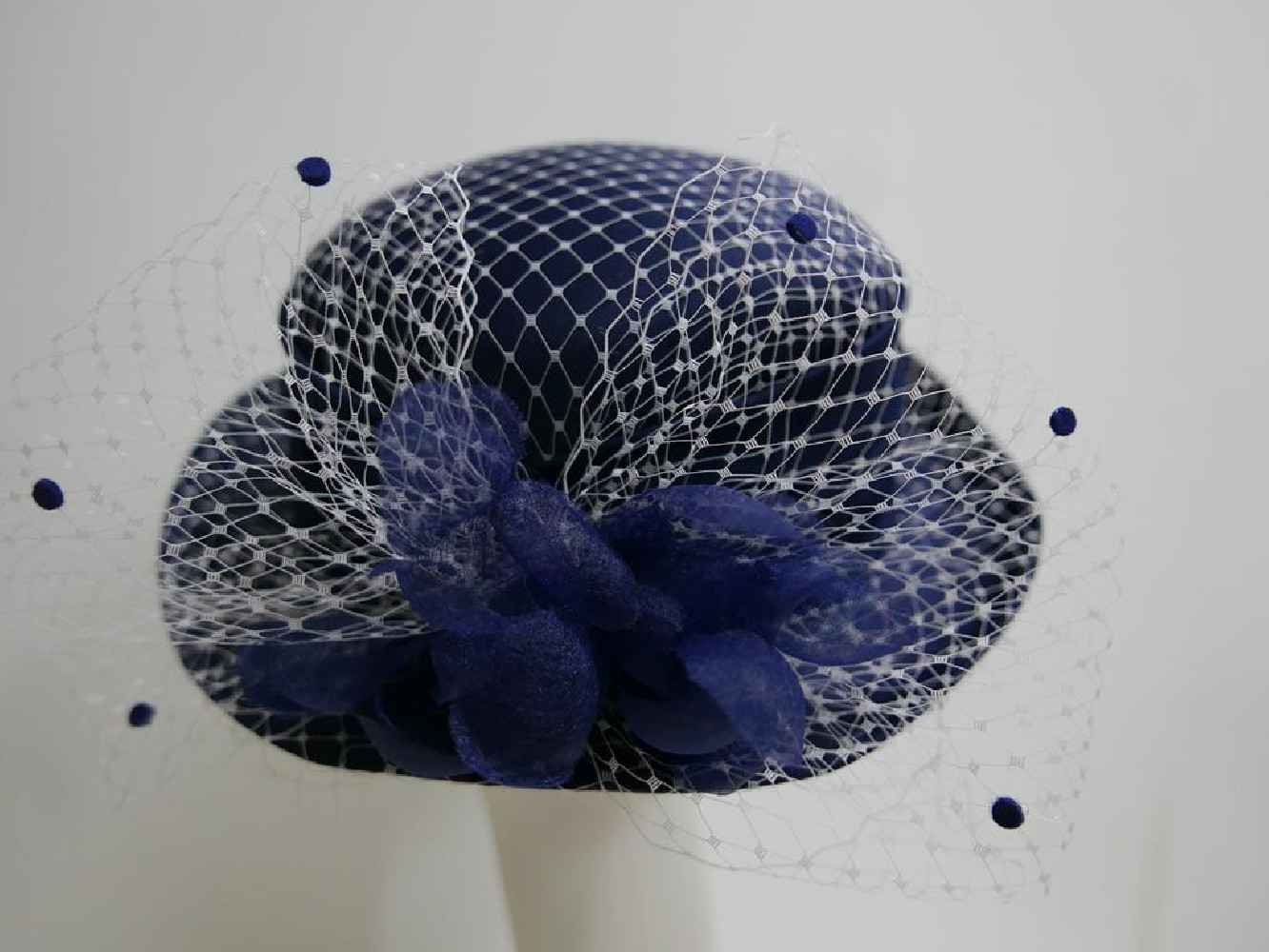 Ambrozja kapelusz granat z bielą 57-59 cm