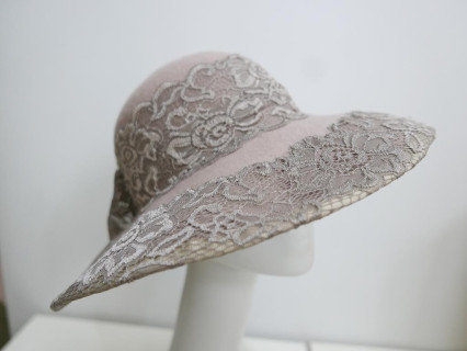 Maria beżowy koronkowy kapelusz z dużym rondem-57-59 cm