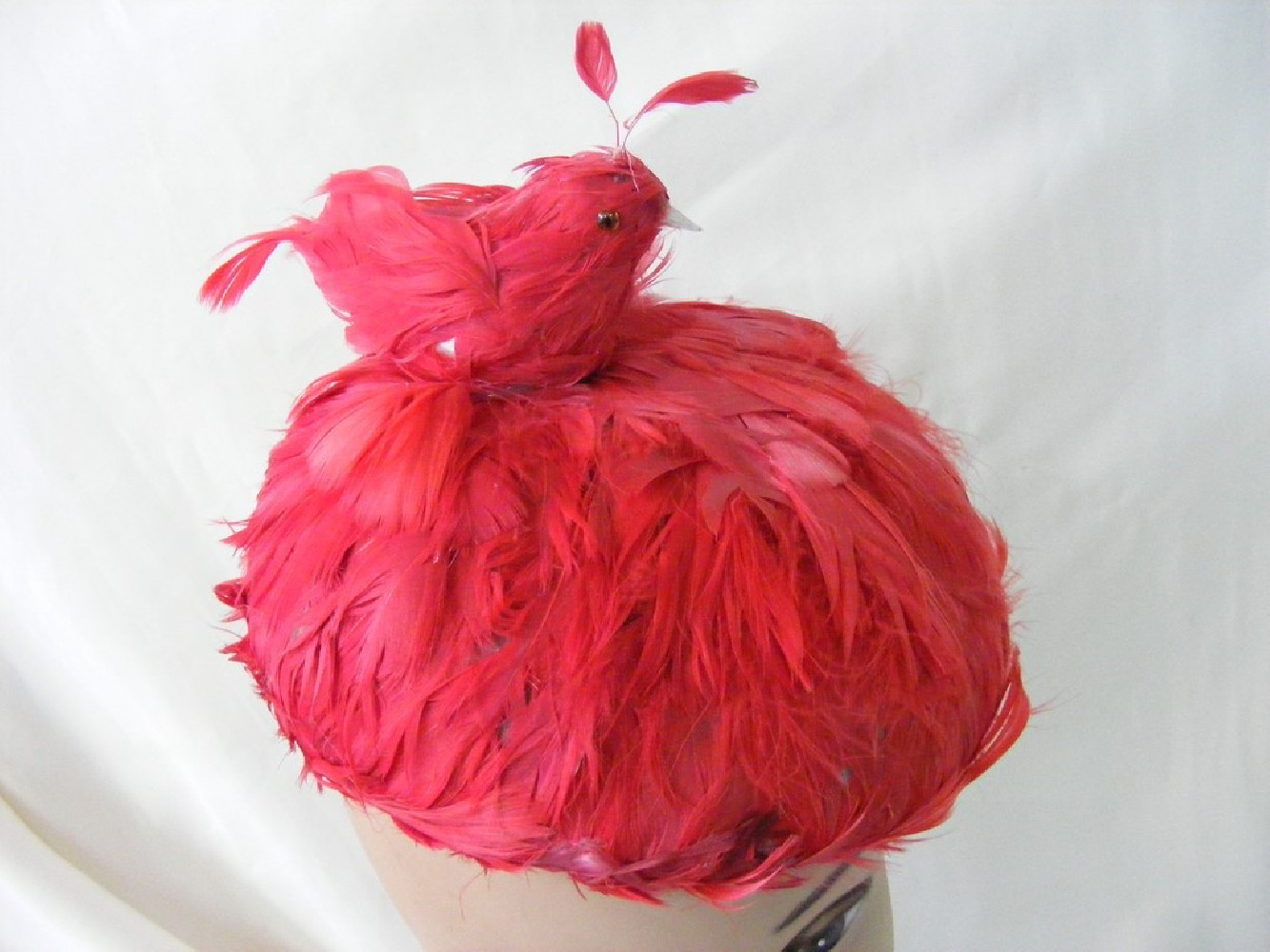 Walentyna toczek z piór.