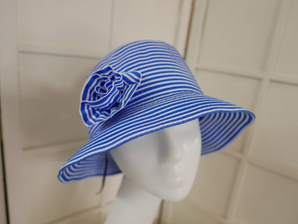Maja biało szafirowy letni  kapelusz 54-57 cm