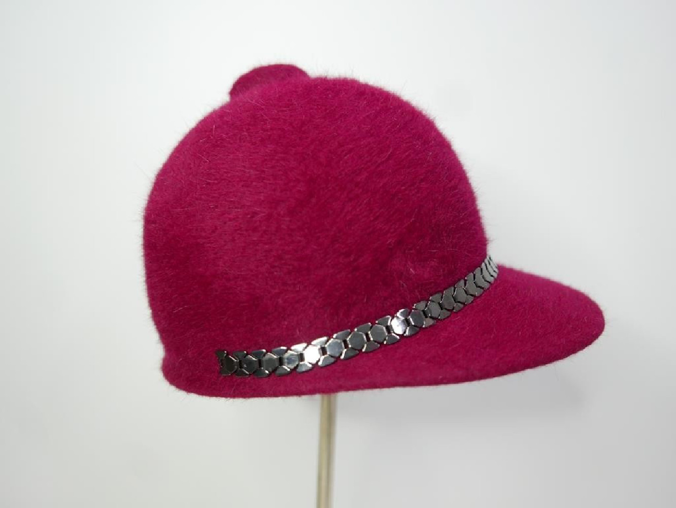 Ala wiśniowa czapka dżokejka fur felt 54-56 cm