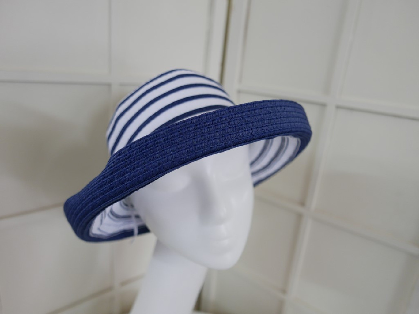 Nelka biało granatowy kapelusz 53-57 cm