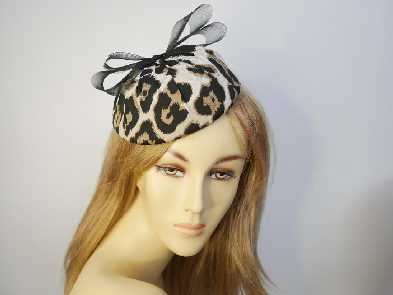 Panterka mini toczek fascynator z tkaniny