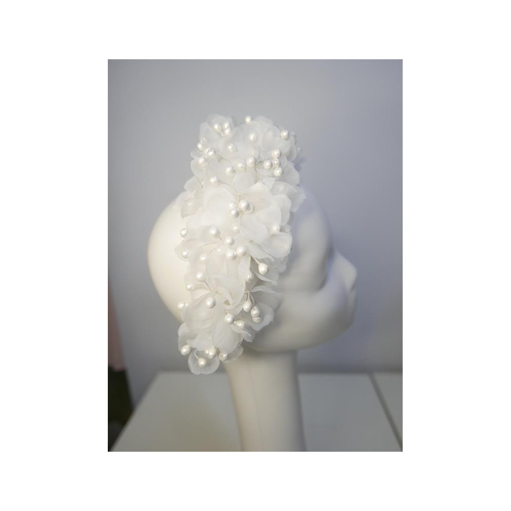 Śmietankowa opaska z kwiatów- Halo Hat