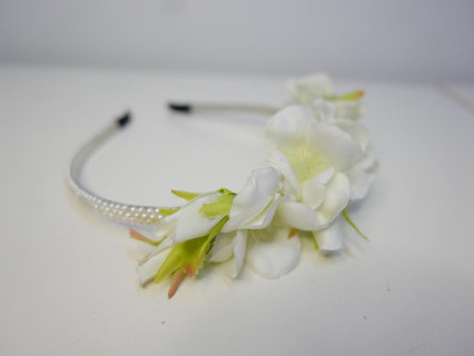 Kremowe gardenie przepaska z kwiatów jak żywe