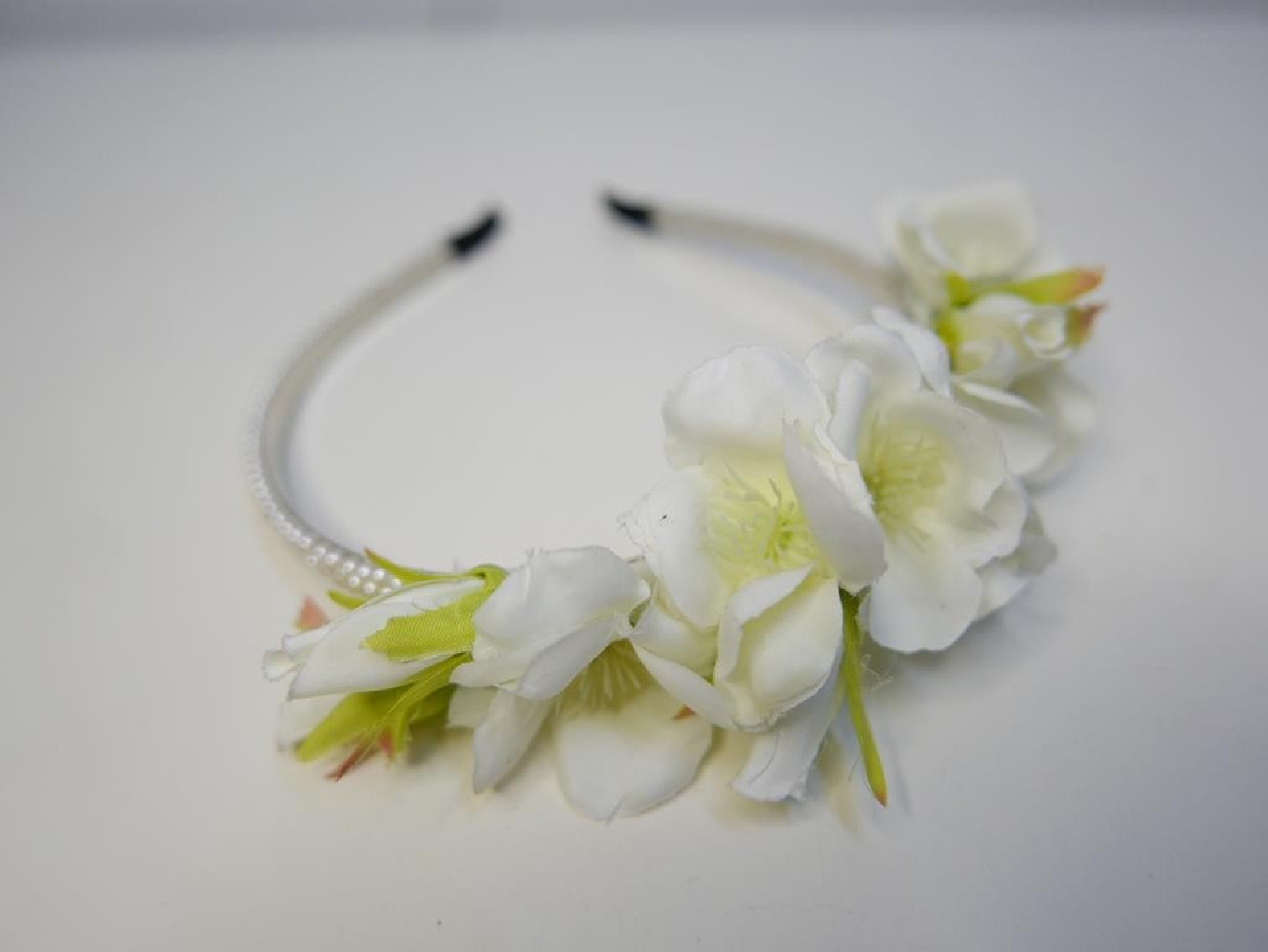 Kremowe gardenie przepaska z kwiatów jak żywe