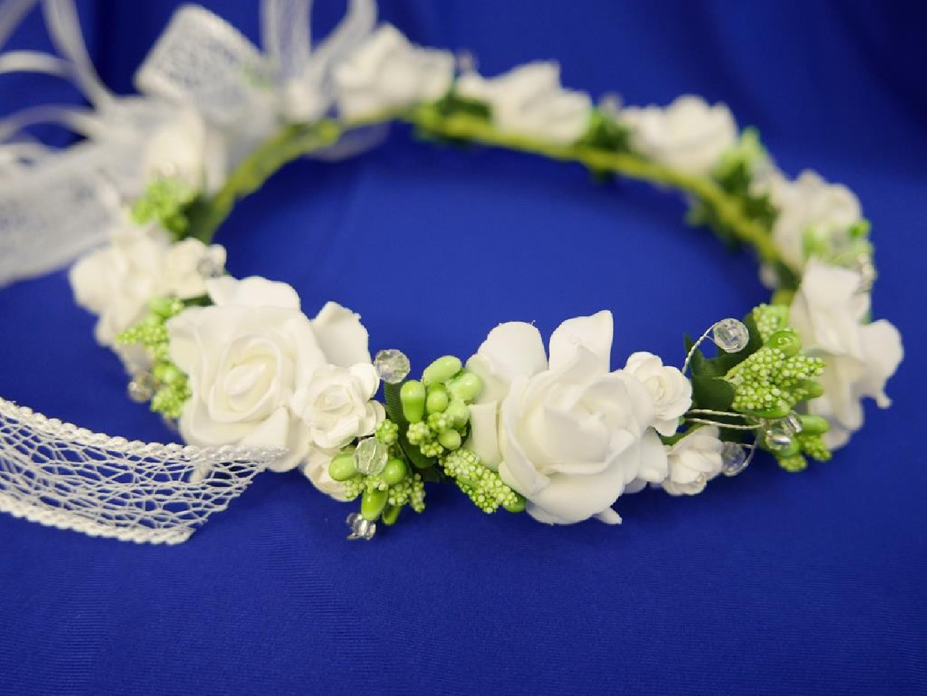 Biało zielony wianek  komunijny z kokardą