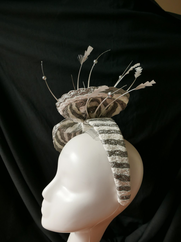 Wera szary letni toczek fascynator