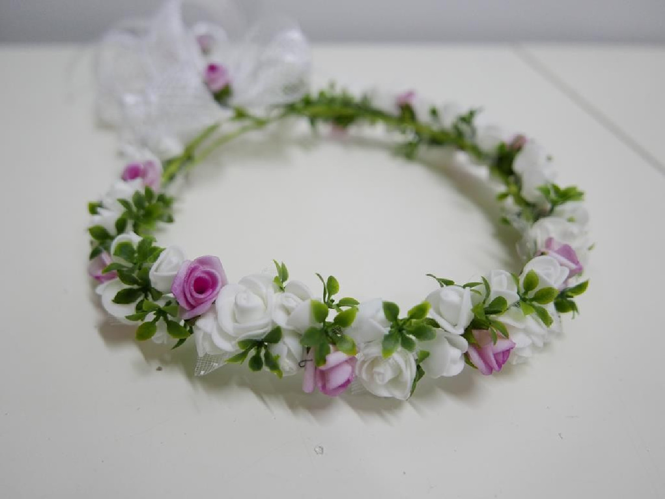 Biało rózowy wianek  komunijny z kokardą