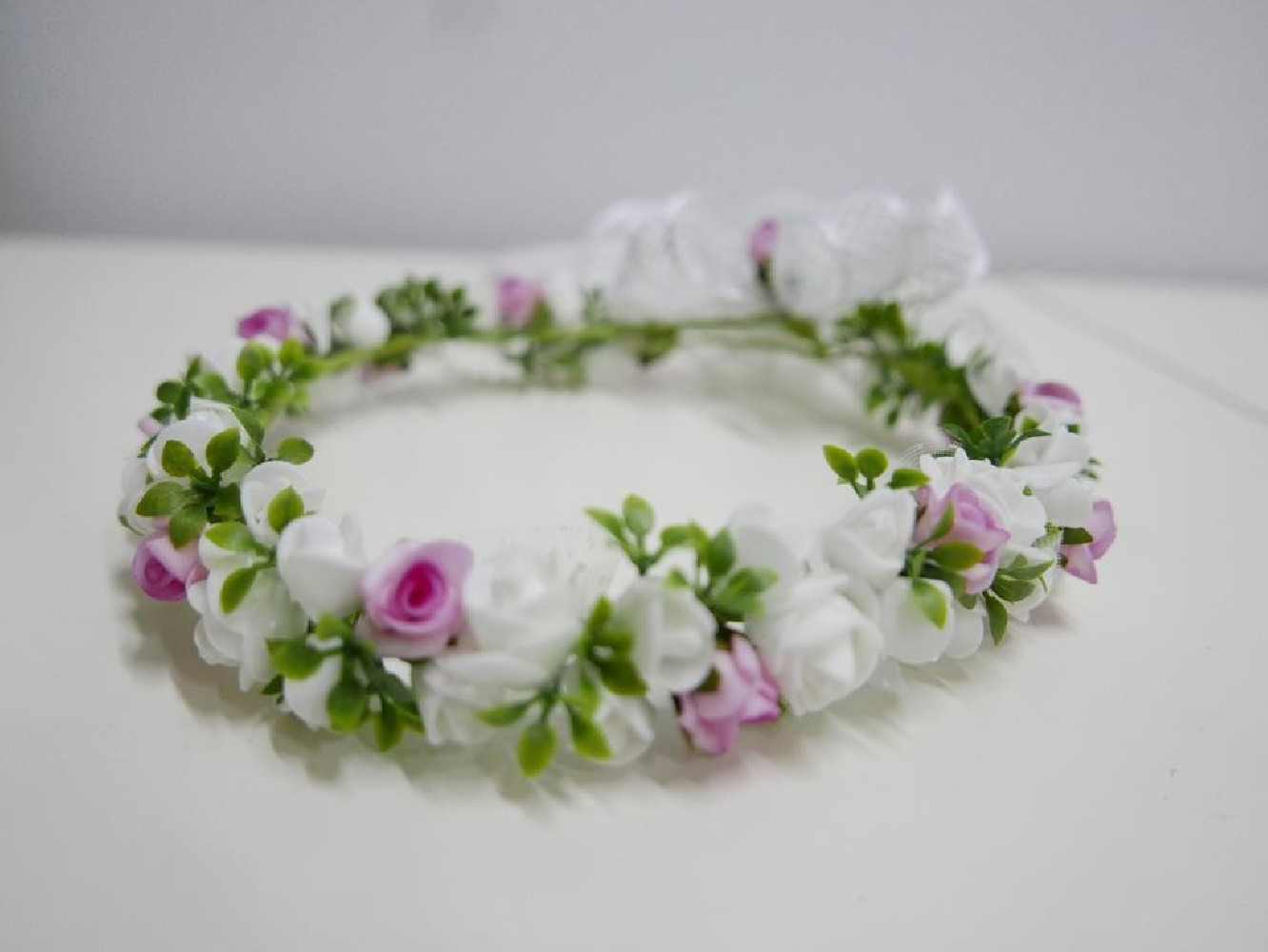 Biało rózowy wianek  komunijny z kokardą