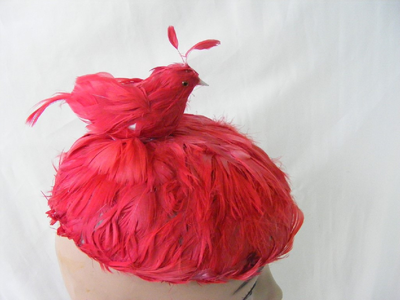 Walentyna toczek z piór.