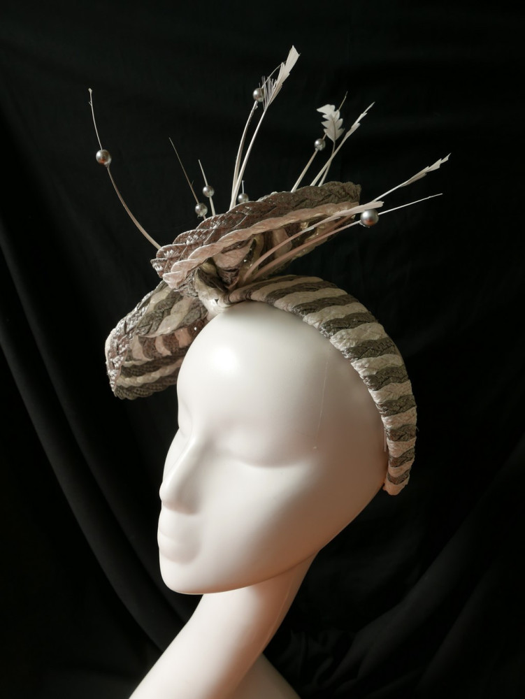 Wera szary letni toczek fascynator