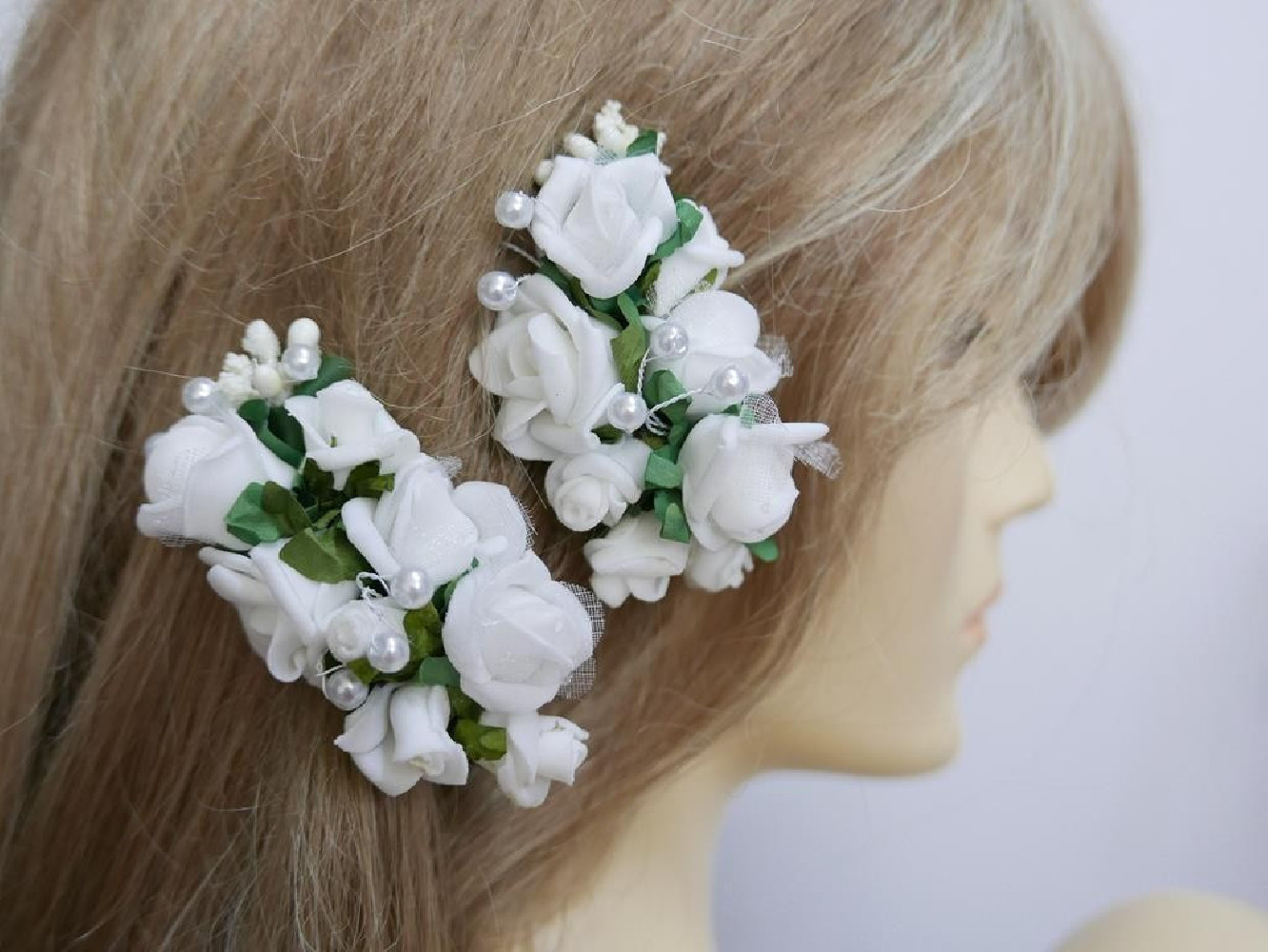 Spinka krokodylek Białe kwiaty