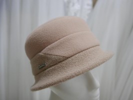 Beżowy kapelusz  tkanina do 57 cm regulowany