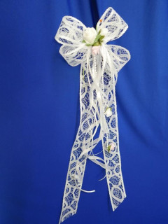 Kokarda do wianka komunijnego z różem koronka