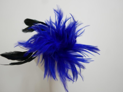 Szafirowe pióra stroik do włosów , sukni, kapelusza