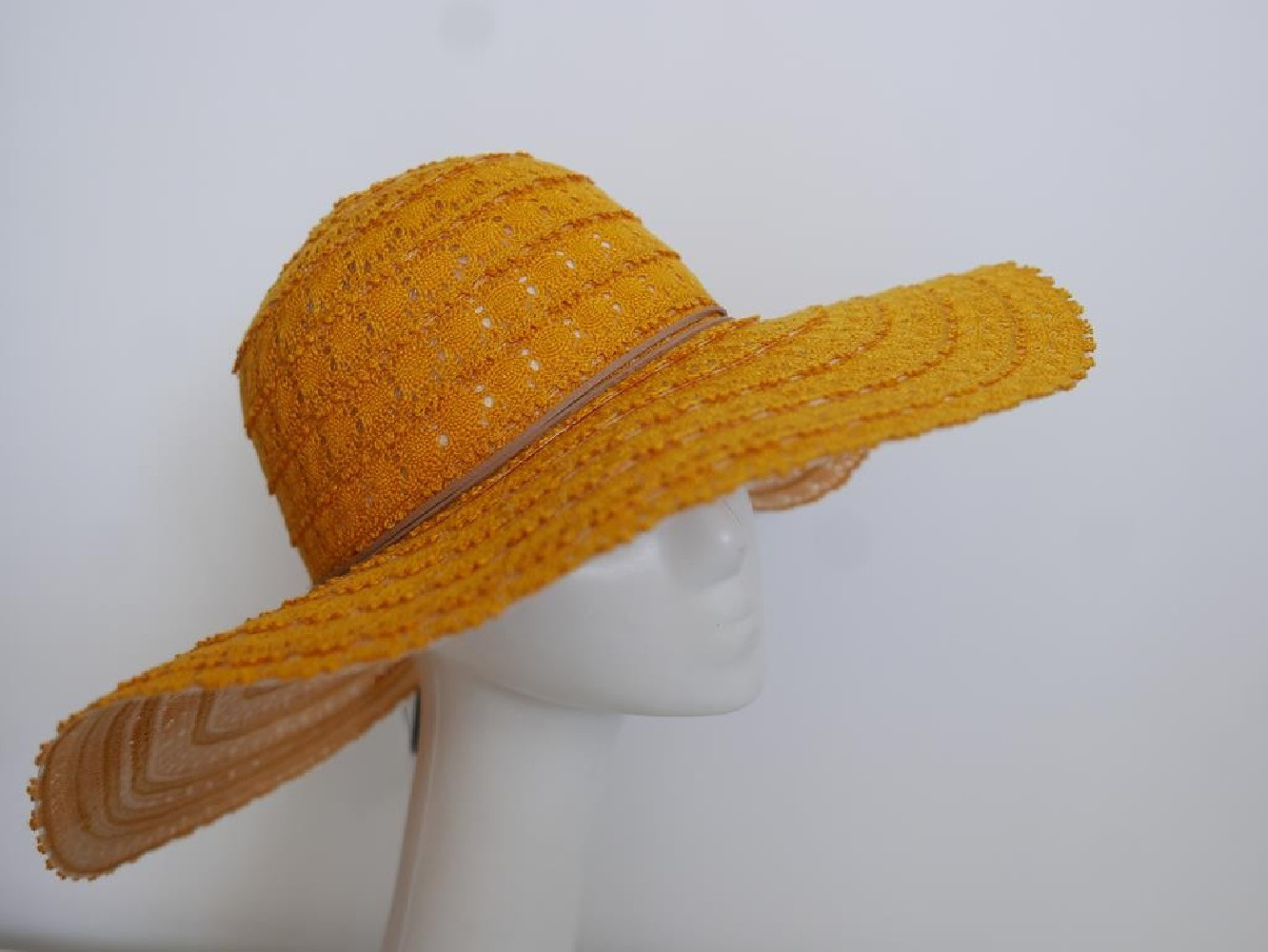 Miodowa koronka kapelusz letni  do 56 cm