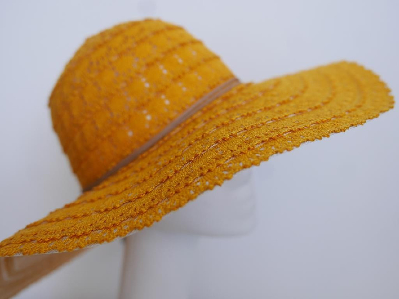 Miodowa koronka kapelusz letni  do 56 cm