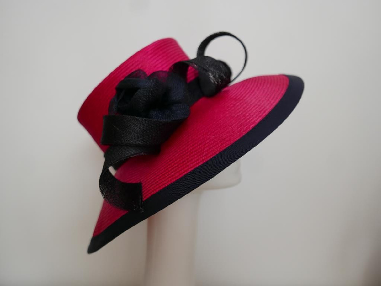 Fuksja kapelusz z wiskozy 56-57 cm