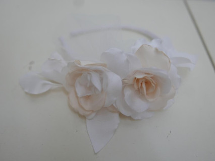 Biało kremowa opaska kwiaty dla druhny
