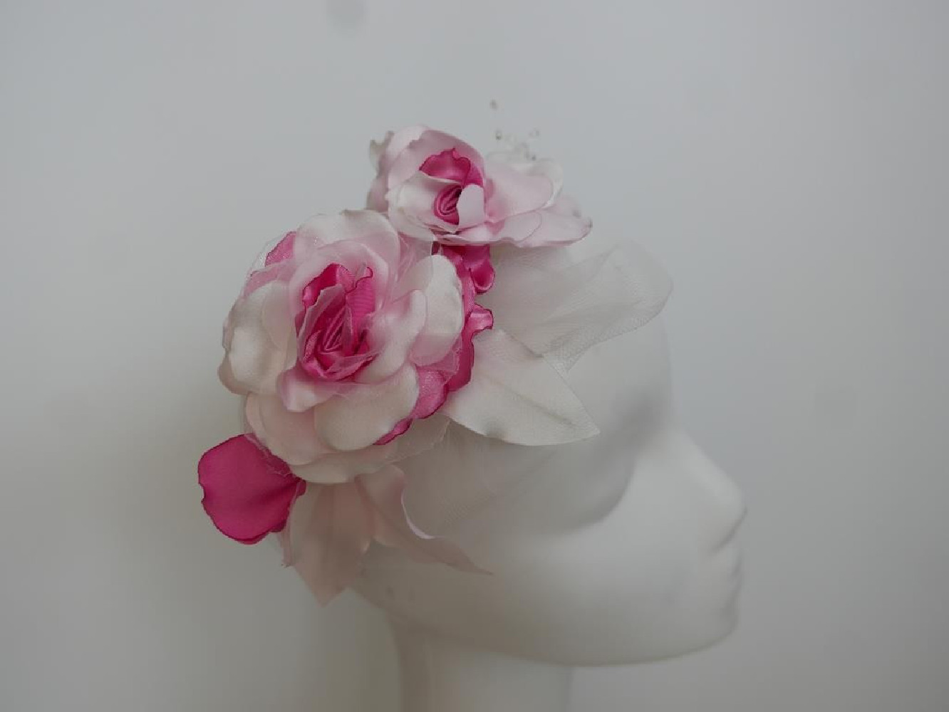 Biało różowa opaska kwiaty dla druhny