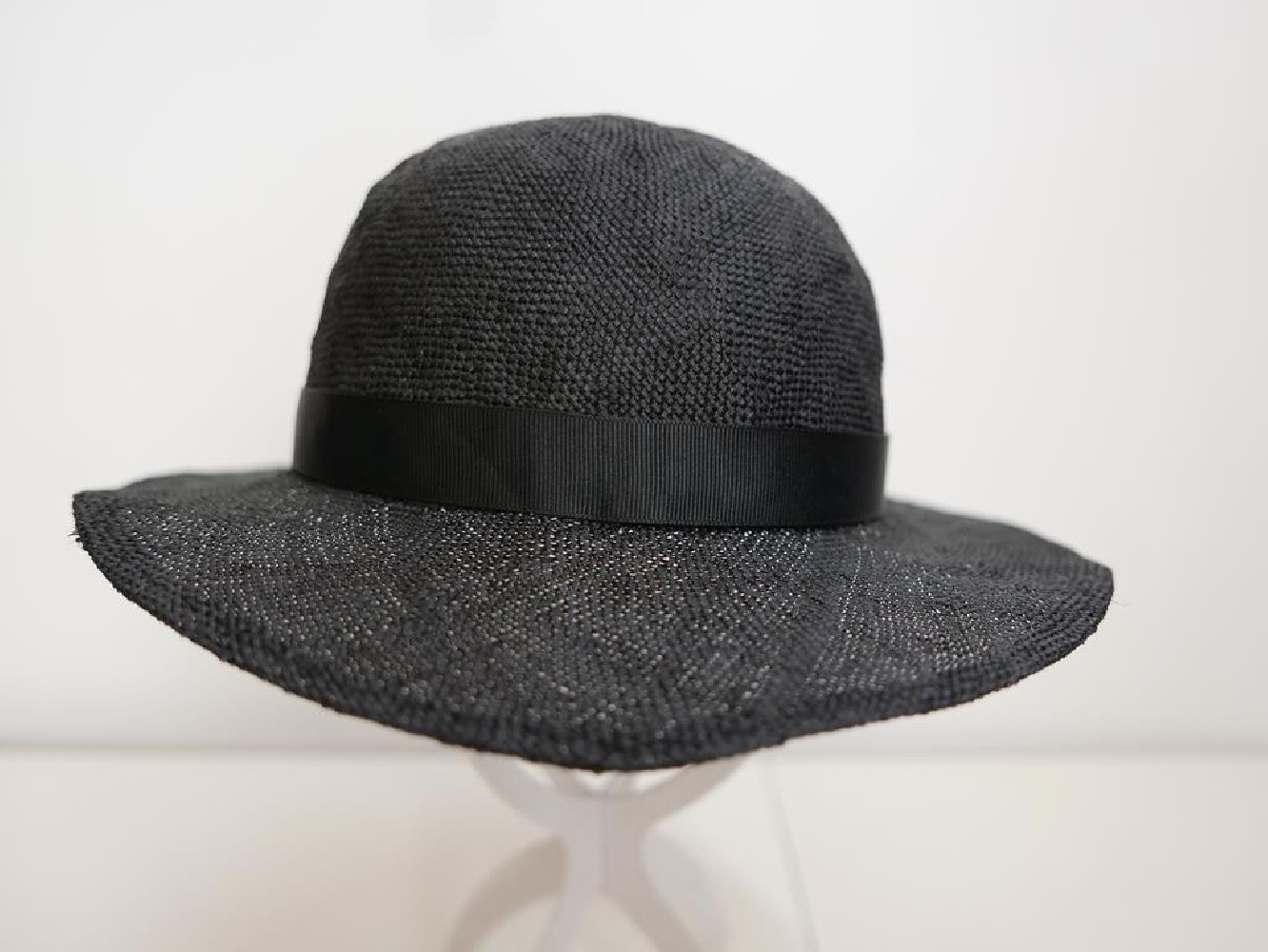 Czarny kapelusz parasizal  53-55 cm