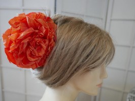 Pomarańczowe kwiaty spinka klamra do włosów