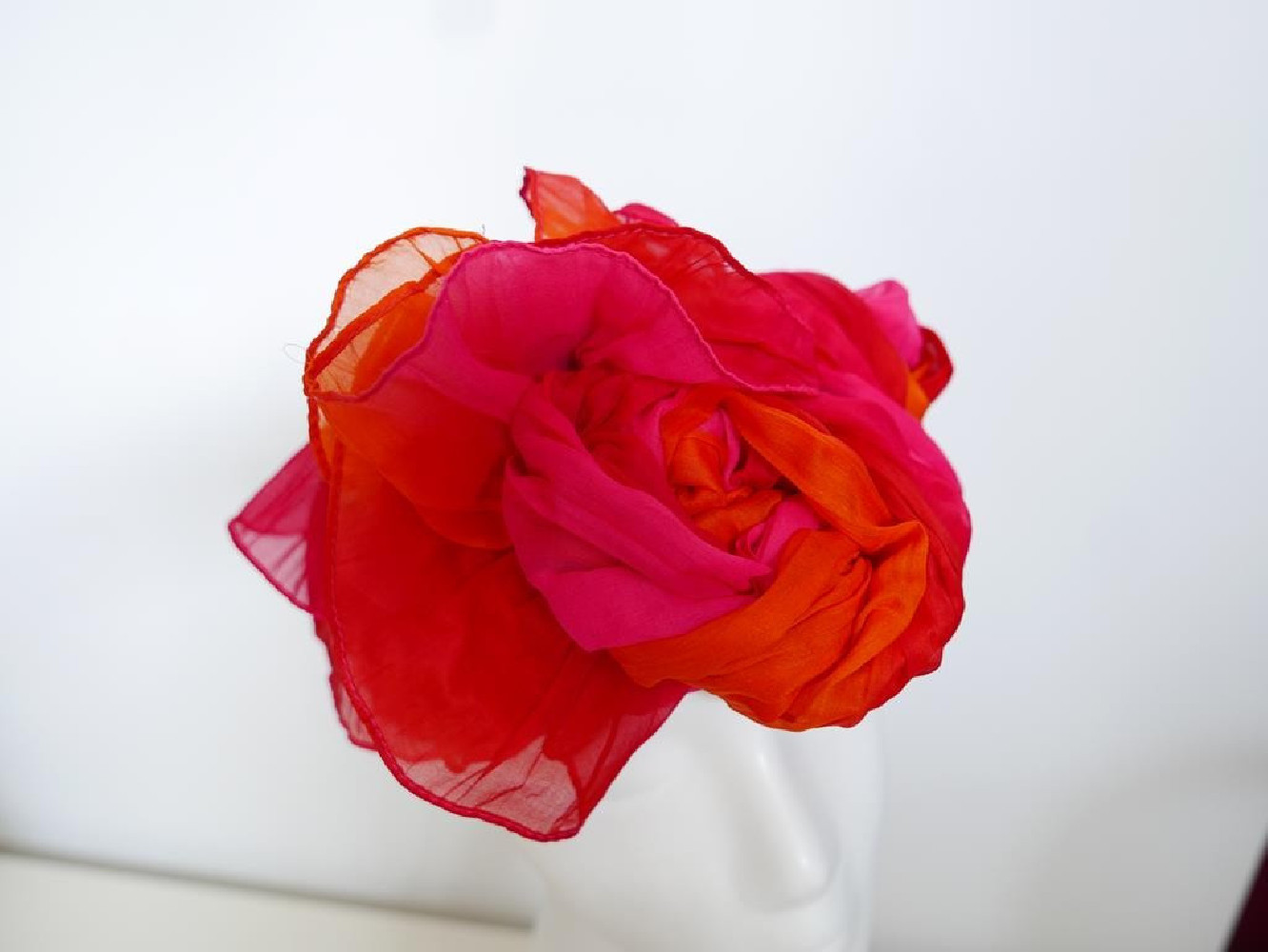 Różowo pomarańczowy turban tkanina