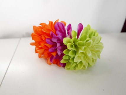 Kolorowy kwiat fascynator na opasce