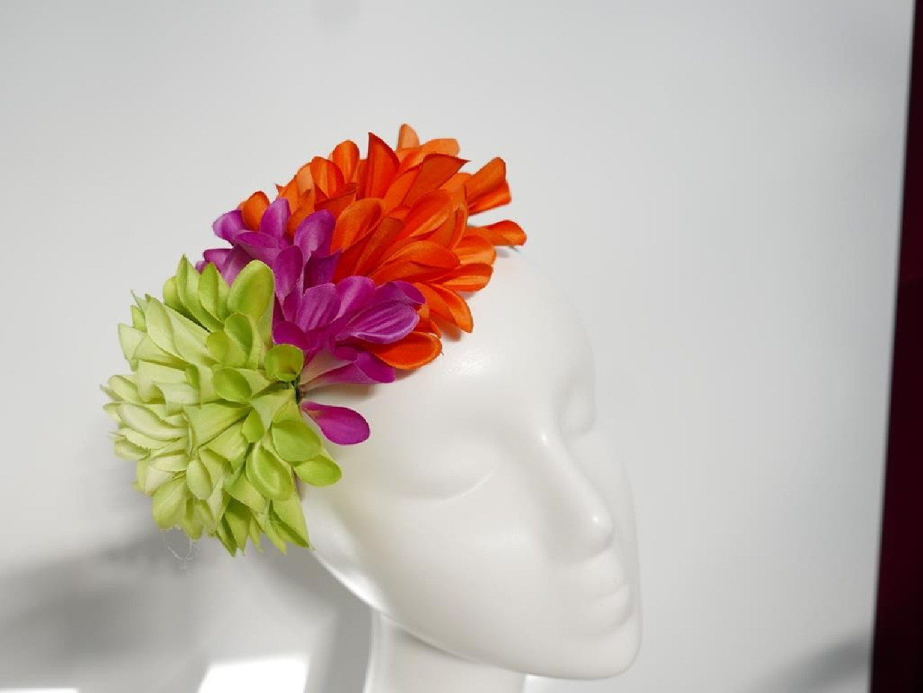 Kolorowy kwiat fascynator na opasce