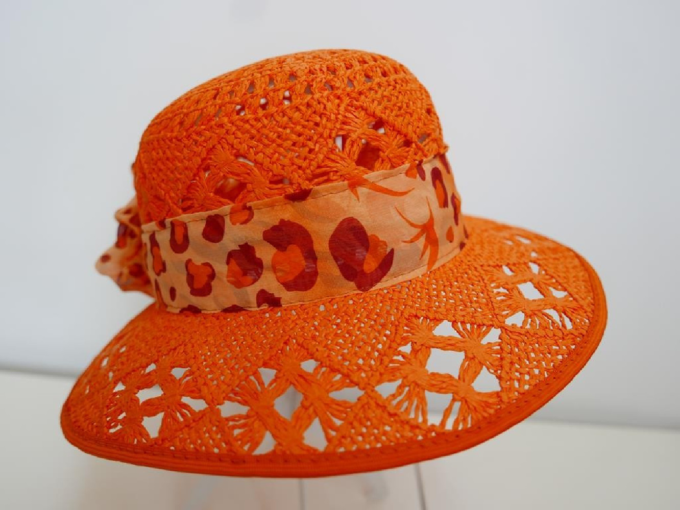 Pomarańczowy ażurowy kapelusz słomkowy  55-56 cm