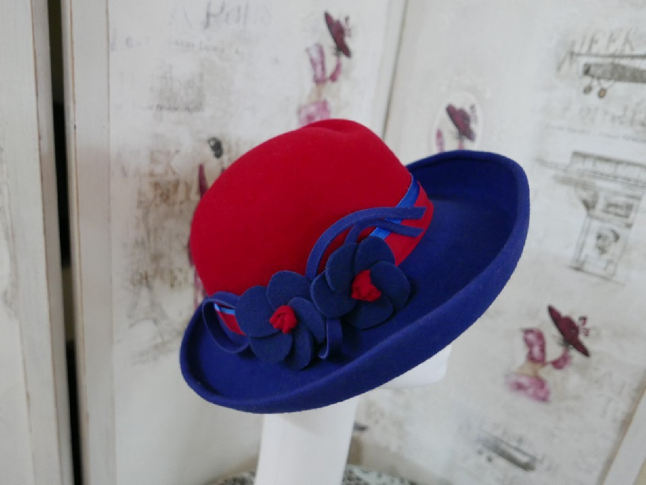 Asia szafirowo czerwony kapelusz filcowy 54-56 cm