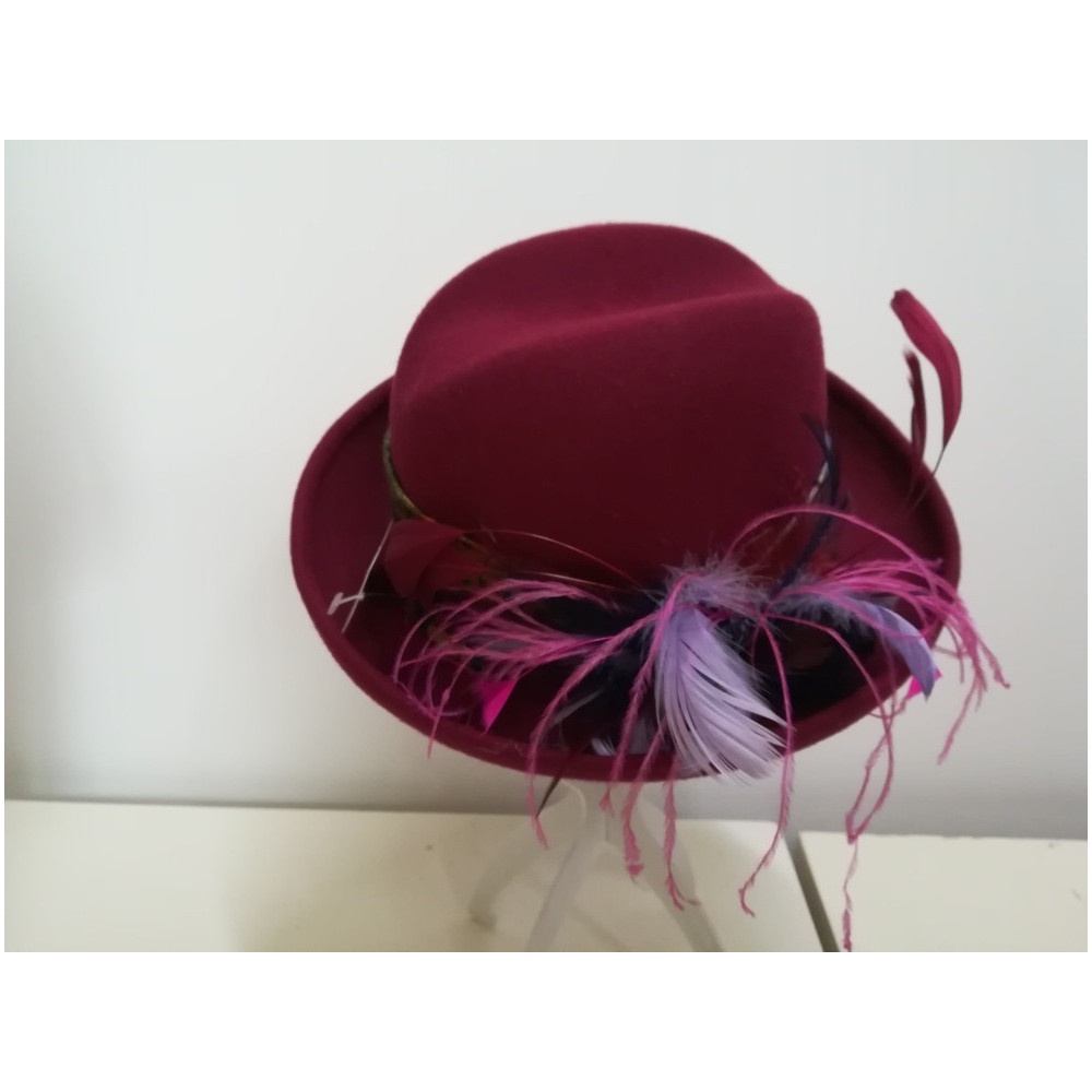 Roni wiśniowy kapelusz z piórami filcowy 54-56 cm