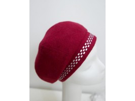 Czerwony beret na pasku do 58 cm regulowany