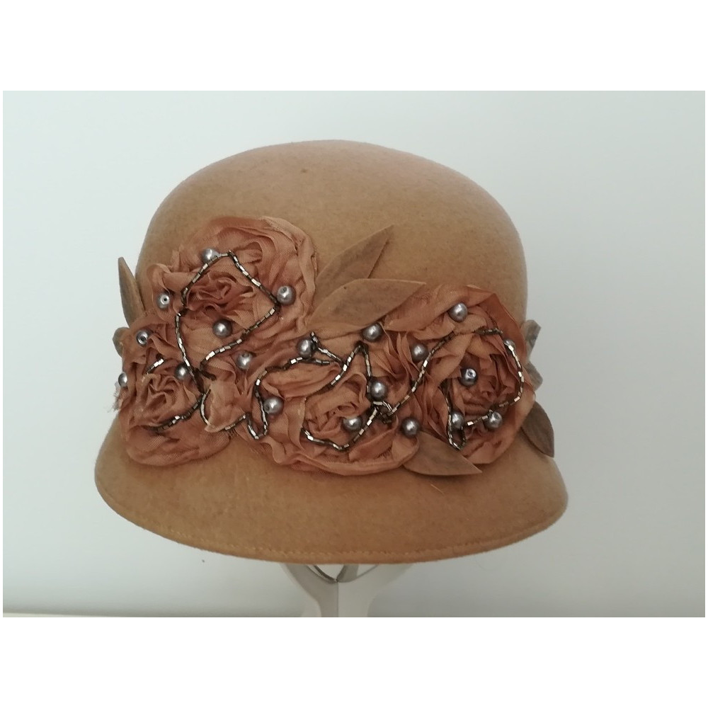 Art deco beżowy kapelusz klosz filcowy 54-56 cm