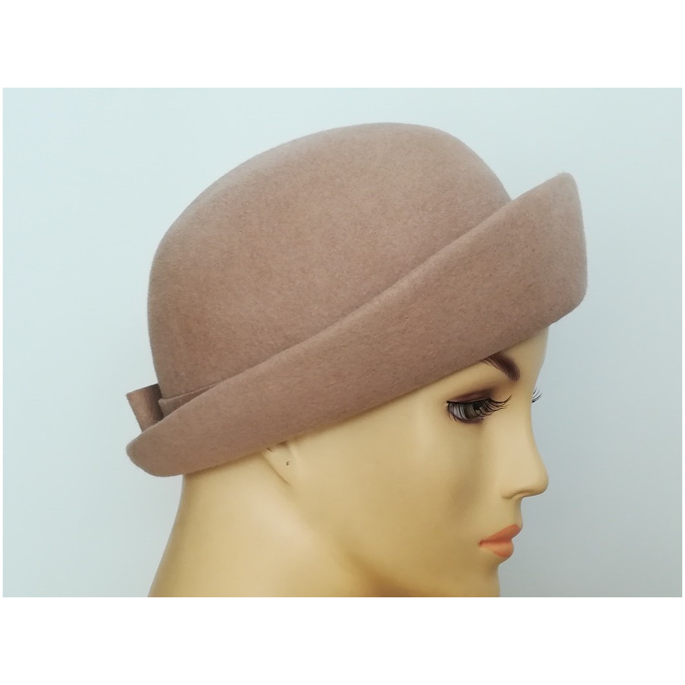 Beżowy piotruś kapelusz pilśniowy 56-58 cm