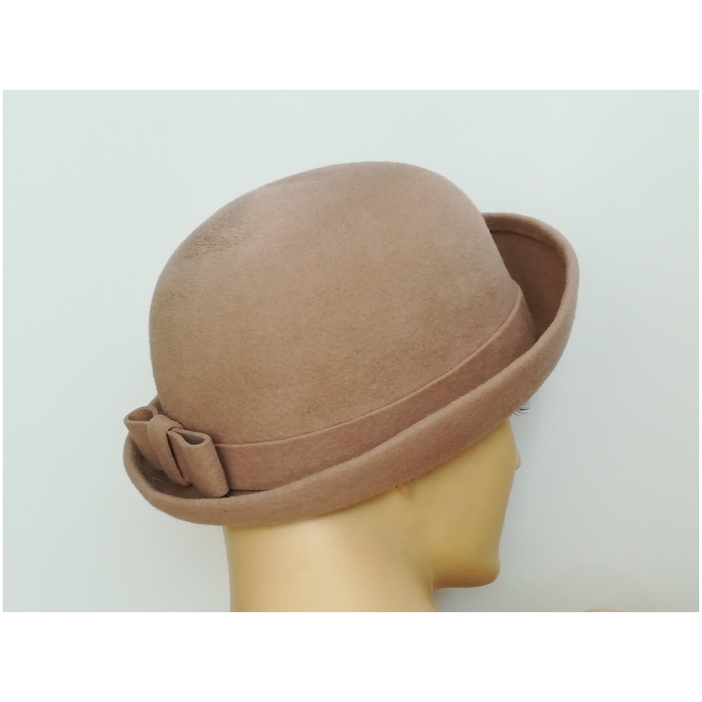 Beżowy piotruś kapelusz pilśniowy 56-58 cm