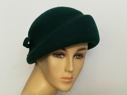 Krista butelkowa zieleń toczek filcowy 55-57 cm