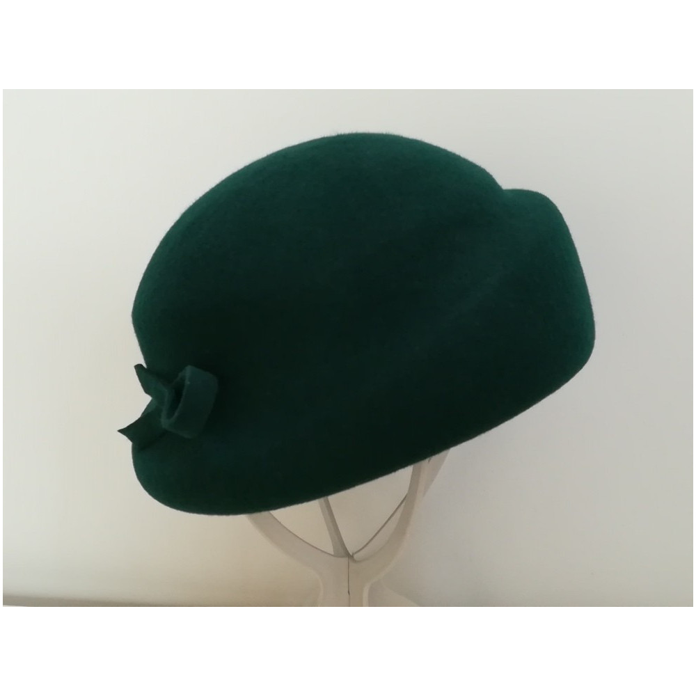 Krista butelkowa zieleń toczek filcowy 55-57 cm