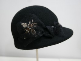 Hanna czarna czapka dżokejka filc 54-56 cm