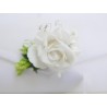 Broszka bukiecik z kwiatów, biały z zielenią