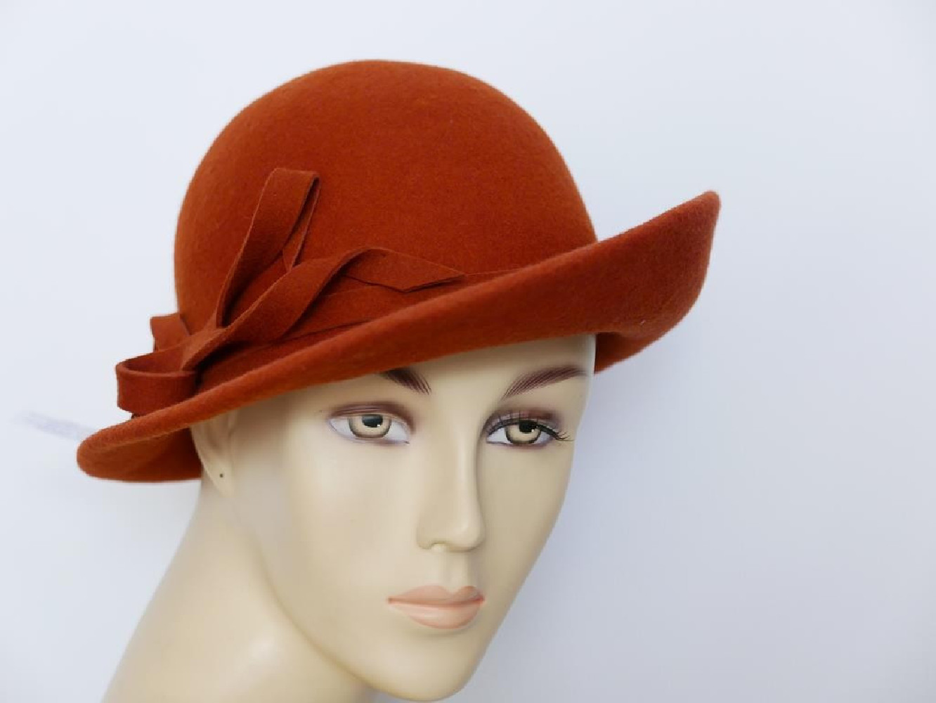 Rudy kapelusz filcowy klasyczny 55-57 cm